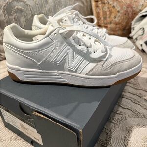 UNISEX NEW BALANCE SNEAKERS SZ MENS 6.5/Womens 8